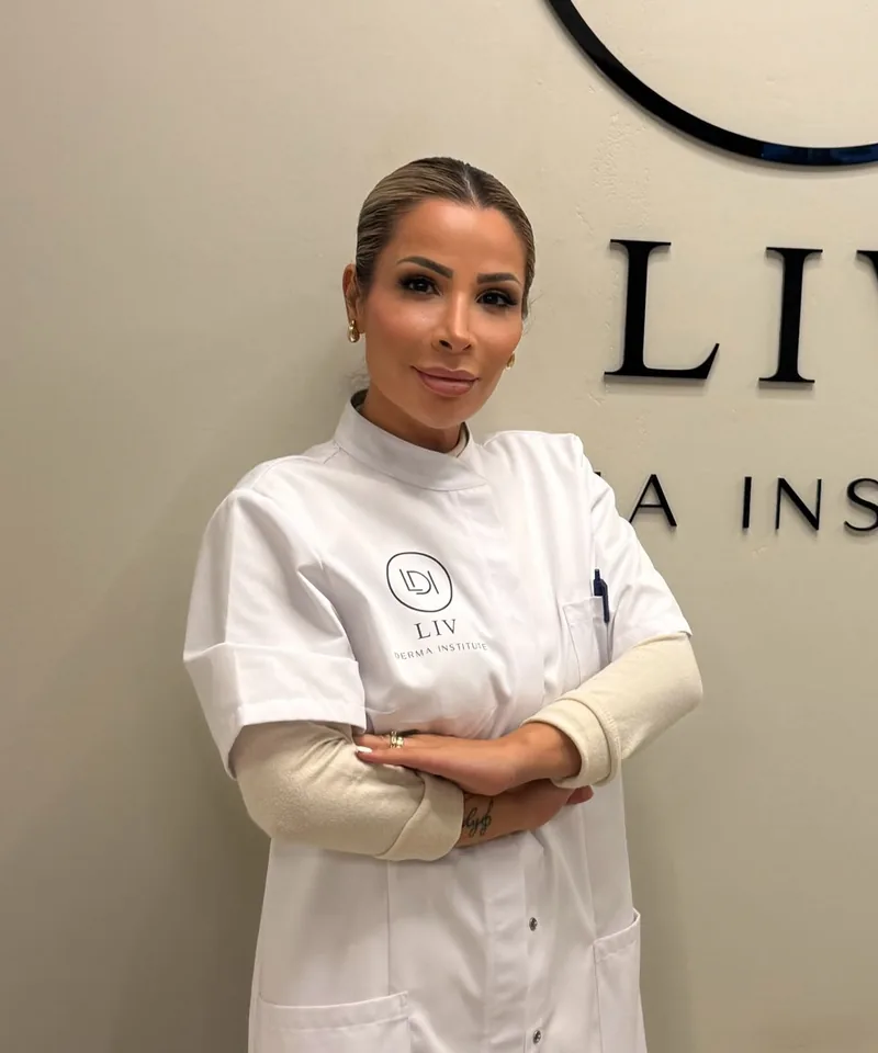 Elissa Pakniyat, BSc, cosmetisch behandelaar
