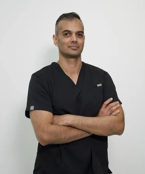 Drs. A. Sewnaik, officieel Lanluma-trainer voor Sinclair